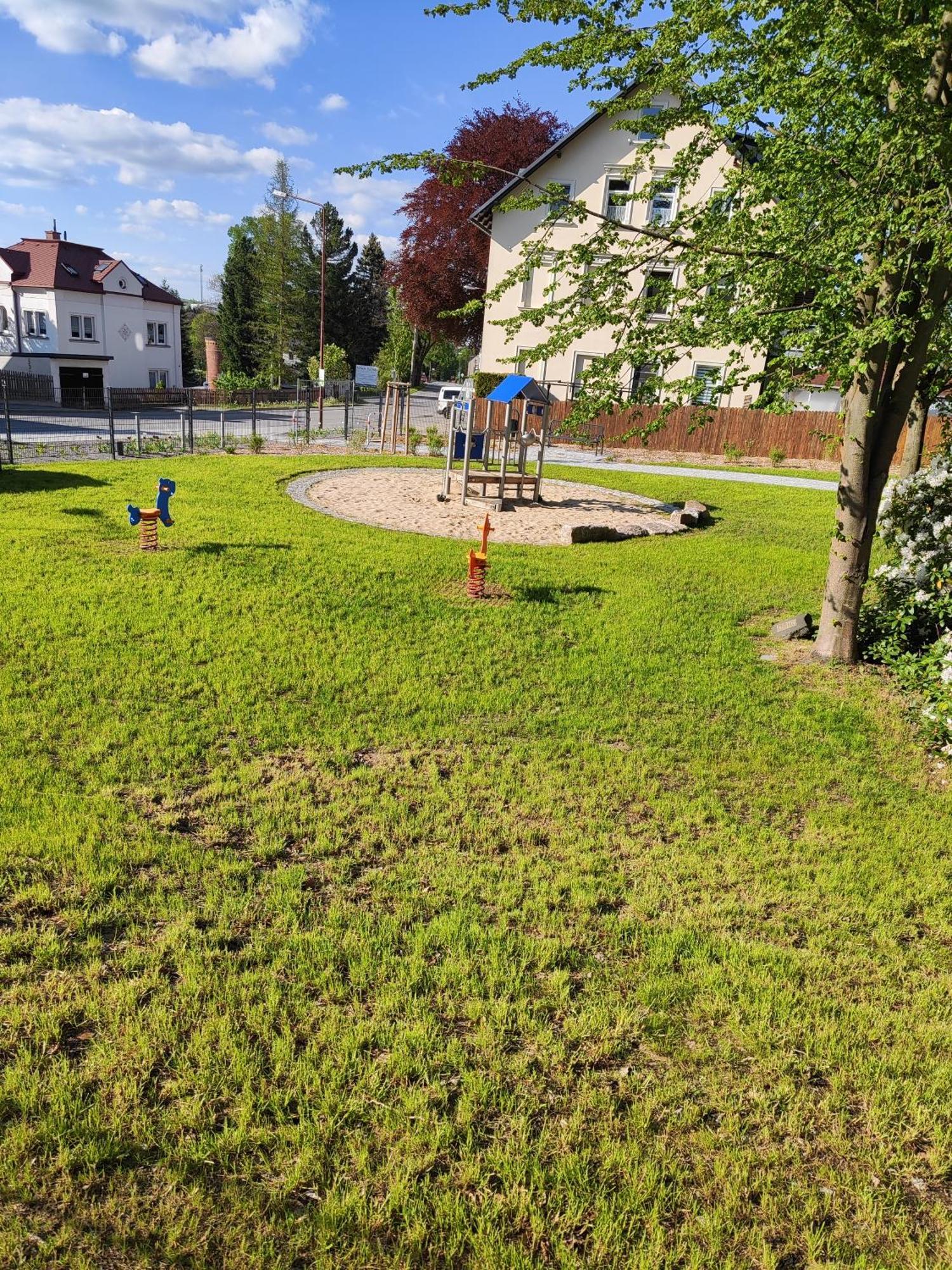 Ferienwohnungen An Der Fichtelbergbahn Cranzahl Esterno foto
